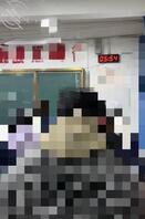  33放学回家买束玫瑰加百合给老妈道歉