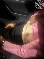 大庆贫乳少妇车内摸鸡2