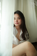 白嫩大波少妇拍写真走光白骚内2