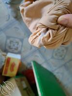 【绝对真实】用妈妈穿了一天的丝袜撸管，高跟鞋一股皮革和酸臭味，丝袜有点湿0