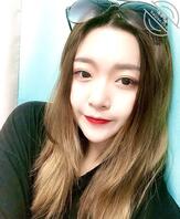 小骚逼陈菲，每天都被操。