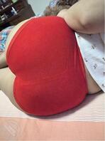 今天偷拍妈妈，妈妈好像发现我故意过来看她了1