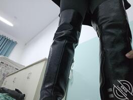 简简单单发个女朋友的长筒靴2