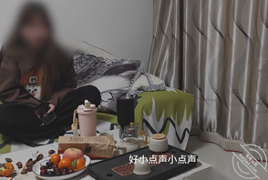 原创16.过年的疯狂,趁着大哥醉酒,我和侄女在客厅大战1