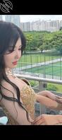 美女姐姐走光乳头2