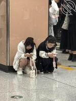 最近偷拍的一些骚货0