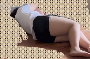 绿母，我的骚货妈妈，丰满的大肉桩，有没有要打桩的1