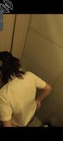 偷拍极品jk眼镜妹女大上厕所（审核过一下，是有声的）1