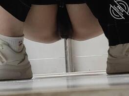 厕拍医学院小御姐1