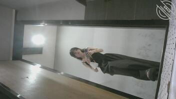 厕拍美腿蜜桃臀美女转载0