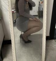 郑州05年女朋友过年回老家好像被前男友操了 找人勾引调教她一起3p她