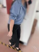 公司前台遇扣脚舅妈，这脚脚你们能玩几年