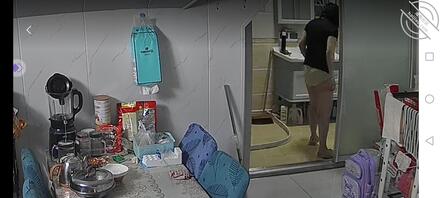 我最爱的岳母大人在洗澡