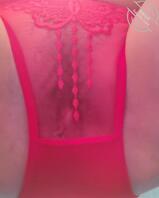 老婆的新内衣，想操的把你们的大鸡巴发出来，精彩评论来一波2