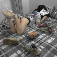 不看后悔乖乖母狗妹妹调教过后让天气不错，再一次户外自慰很骚0