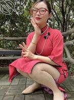 发一些妈妈的照片，不知道容不容易上，大家给点建议0