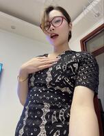 发一些妈妈的照片，不知道容不容易上，大家给点建议1