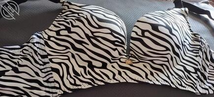 只能对着妈妈的内衣打了2