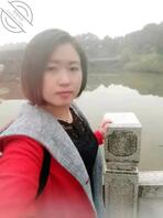 绿母，请大家尽情侮辱我的丰满肥臀骚妈杨容，性感丝袜肉脚给兄弟们足交2