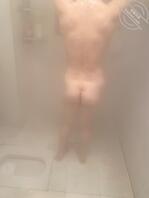 偷拍骚妈妈洗澡1