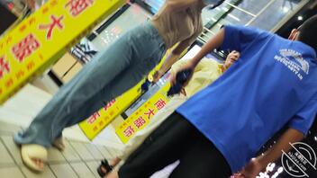 小舅子来了，睡在一起，干她她怎么不叫。0