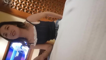 最美足浴女技师！这颜值无敌了，连哄带骗拿下带回酒店操，真爽啊