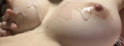 璐璐自慰视频 联系方式已解锁1