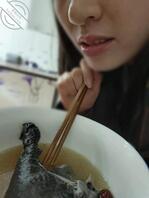 (78)【原创】周末在家和老姐补补血,顺便让老姐这几天歇歇。2