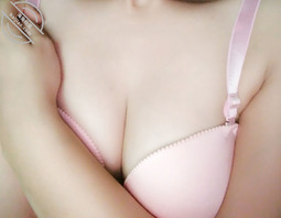 大龄处女反差婊，女儿的嫩逼，等爸爸来开0