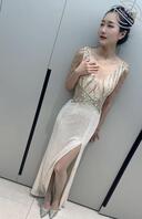 谁认识呀，谁家小嫂子眼神这么迷离，有没有用过的呀。叫什么名字求解哈