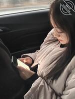 实拍我姐小穴分享，浅谈出卖我姐被两个人玩弄的事情