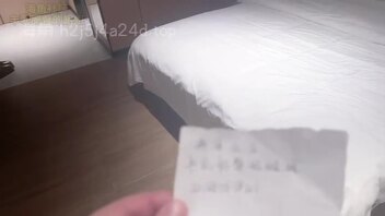 （原创）05年新疆女大学生视频终于拍到了（下）