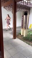 厕拍，高中闺蜜和长腿妹