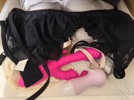 翻小姨子衣柜突然发现惊喜