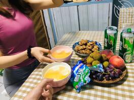 烟台娇妻调教成功,答应大屌单男或夫妻同床,兄弟们帮顶。0