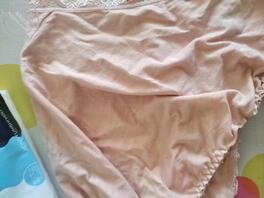 狼友看看是多大号的臀围穿过的