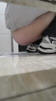 原创厕拍，厕所偷拍的顶流手法之贴逼拍