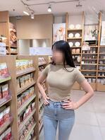 （原创108视频贴）肛塞插入堂姐屁眼，让堂姐跪舔鸡巴，操的堂姐叫爸爸0