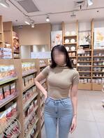 （原创108视频贴）肛塞插入堂姐屁眼，让堂姐跪舔鸡巴，操的堂姐叫爸爸2