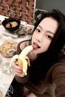 纪念在饭店的洗手间帮约会的小哥哥口交的一天0