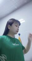 妈妈挺拔的身材和乳房2