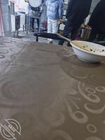 今天吃早餐偷拍的煮蒸米皮的少妇长筒靴。1