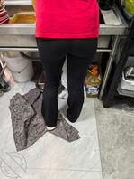 以前偷拍的大屁股老婆1