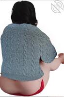 第一次真的摸到丈母娘大屁股，射了很多1