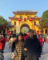 爸爸出去买菜，看见老妈穿的太性感，醉酒强上老妈，1