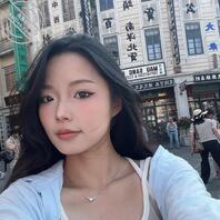 云南22岁刚毕业的学生妹，身材颜值皆是上品，最近刚撩的。