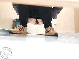 原创厕拍 餐厅后厨多毛少妇1