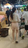 骚货穿这样就出来了2