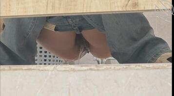 厕拍 点评一下这个逼怎么样 狠狠羞辱0