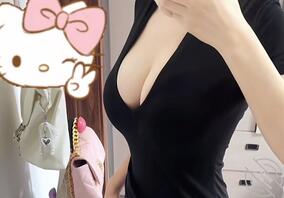 大胸的我，想被爸爸玩弄挑逗，小穴想被插入1